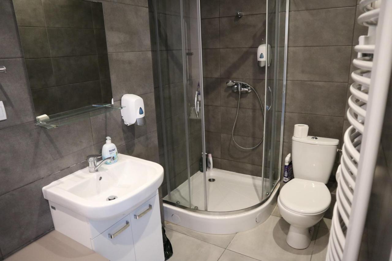 One More Night Apartment, Poznan Old Town מראה חיצוני תמונה
